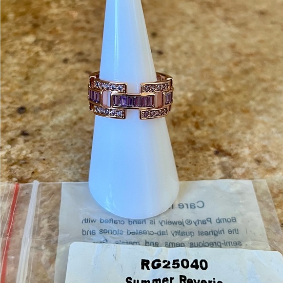 Bomb Party Summer Reverie Elegant Rose Gold Geometric Ring - Picture 1 of 2